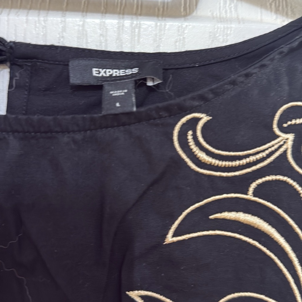 Express Black Top with Beige Embroidery - Picture 2 of 3